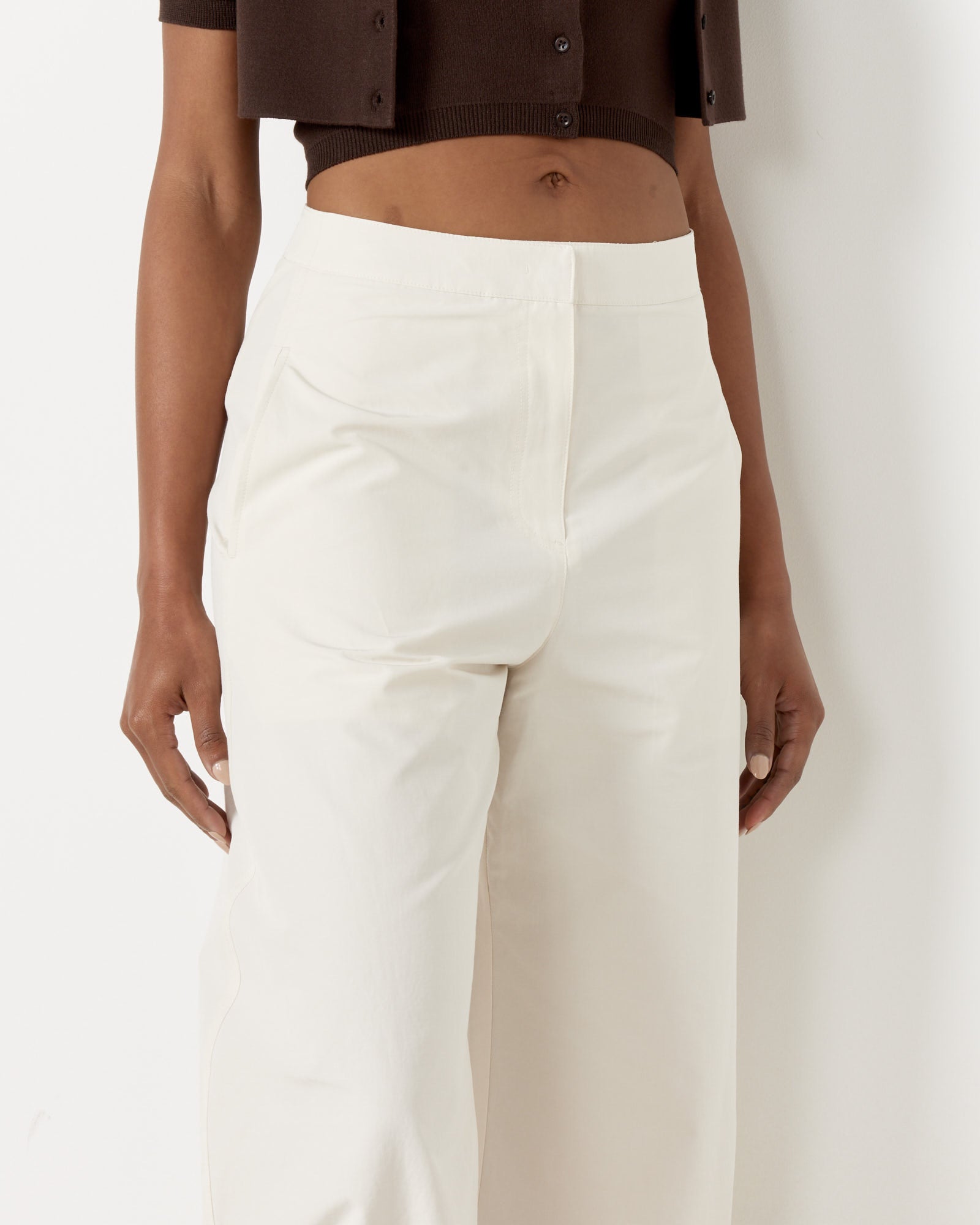 Curved Leg Pant in Ecru