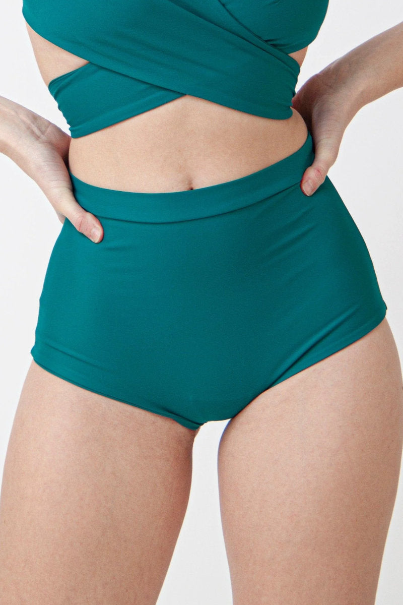 FANNA Basic Shorts - Teal