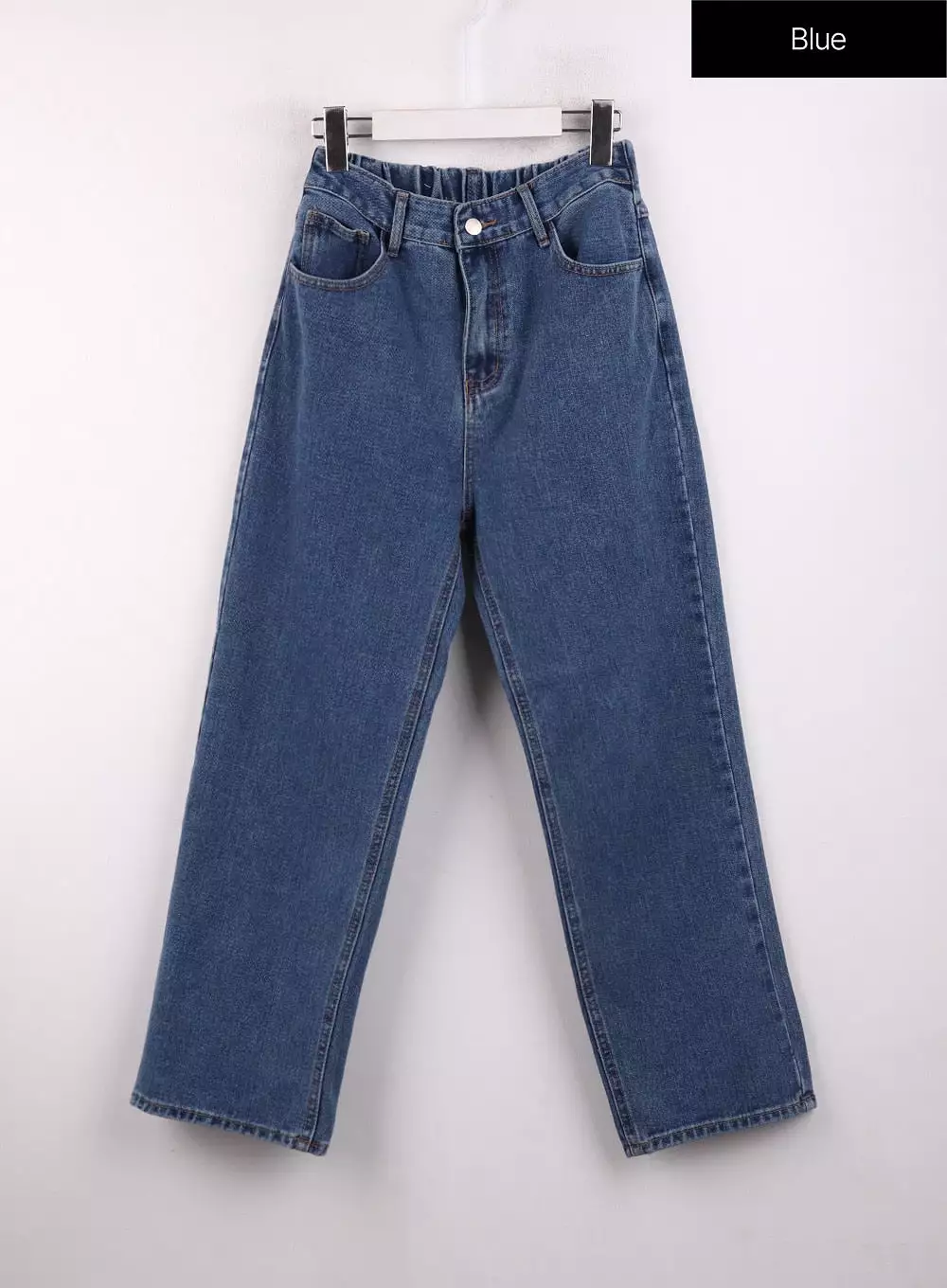 Low-Rise Straight Leg Jeans OJ426