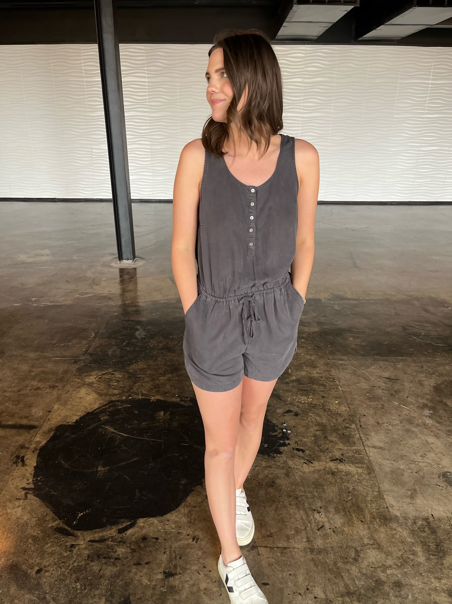 Scoop Neck Sleeveless  Romper - Charcoal