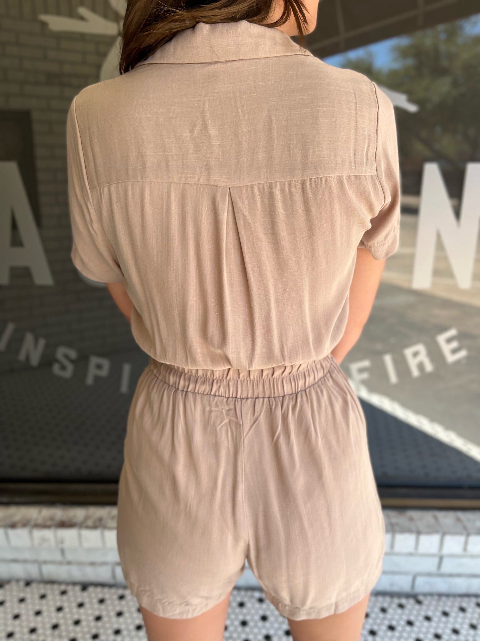 SOLID SHORT SLEEVE ROMPER - TAUPE