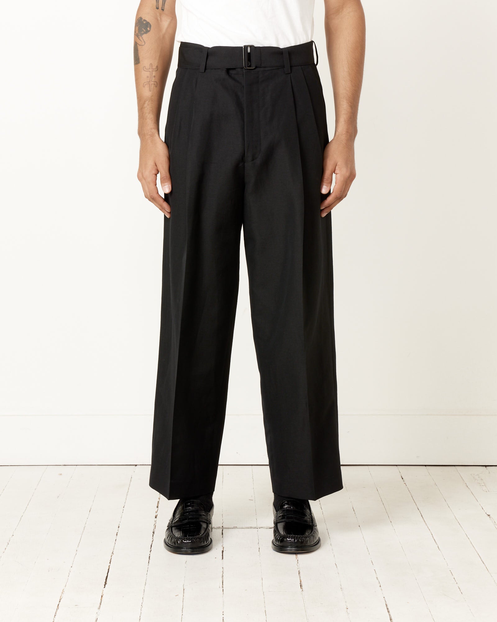 St. 806 Pant in Black