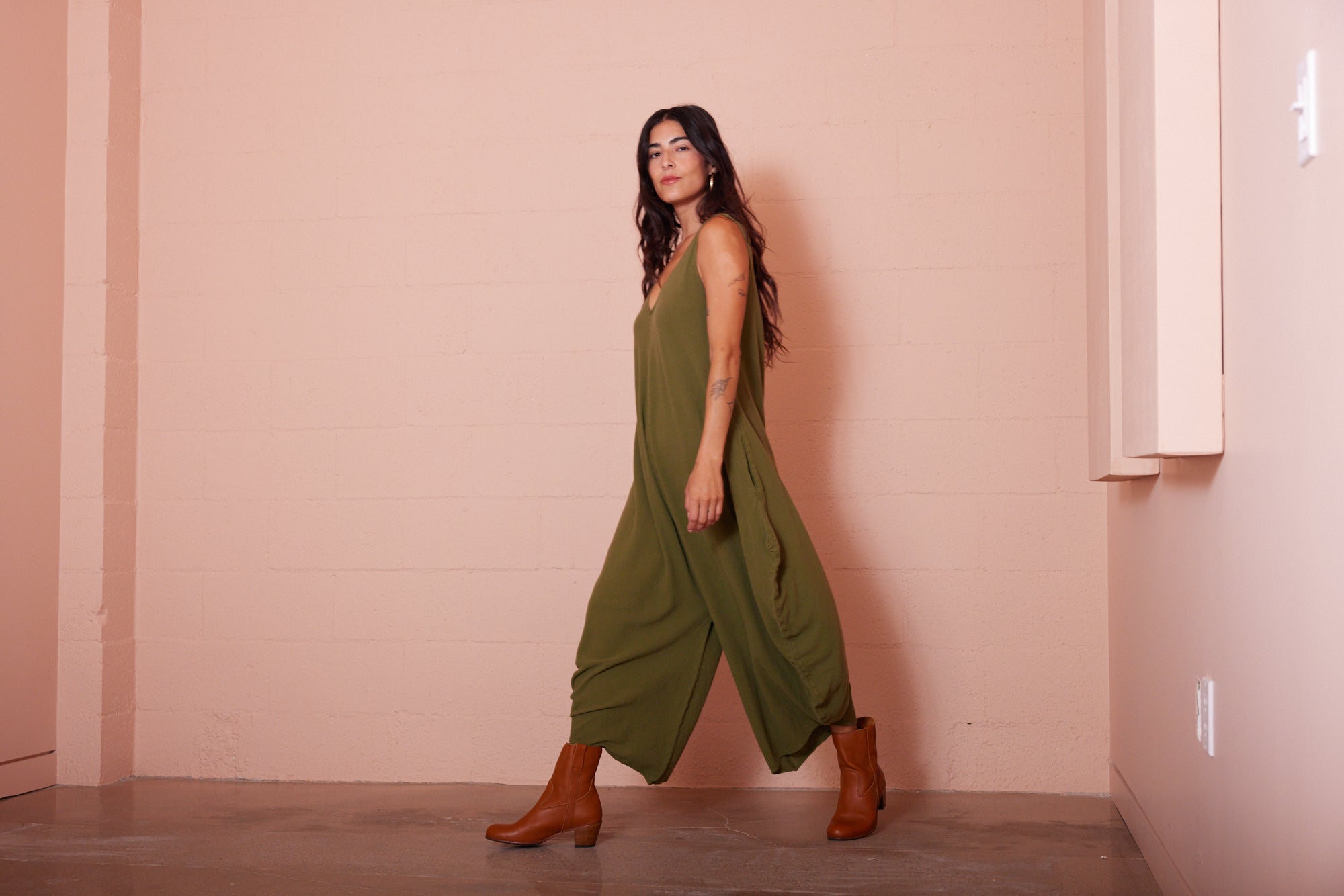 VENICE JUMPSUIT / OLIVO