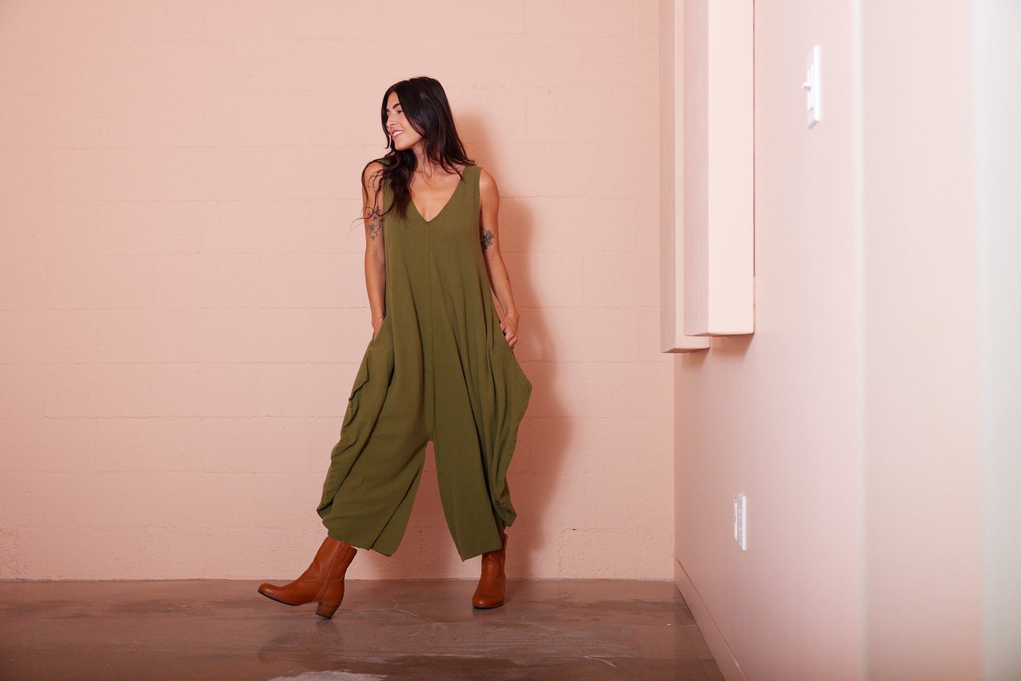 VENICE JUMPSUIT / OLIVO